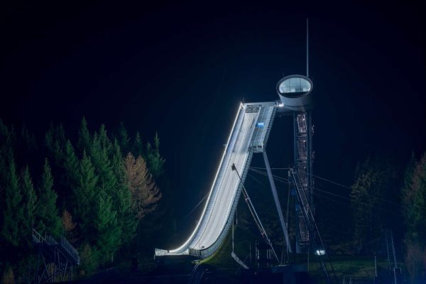 Sparkasse_Vogtland_Arena_Schanze_Nacht_T_Peisker_Archiv_TVV_625028458542b8_12349168